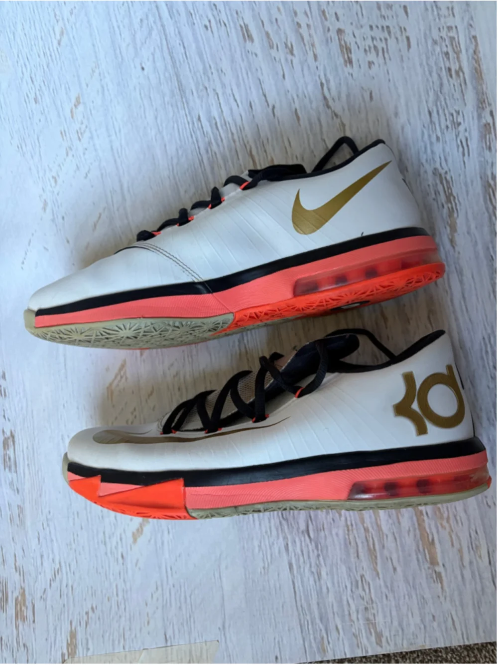 Youth Nike KD Vi Elite White Gold Orange Sneakers Youth Size 7